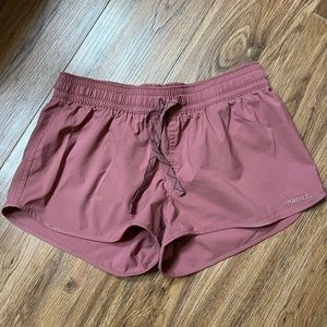 Patagonia lightly worn women’s short size S